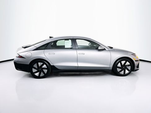 Used 2024 Hyundai Ioniq 6 SE RWD image 10