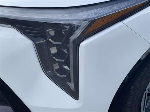 New 2025 Kia K4 GT-Line image 13