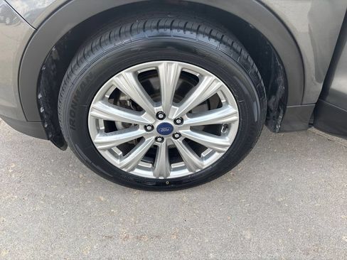 Used 2017 Ford Escape Titanium AWD/4WD image 27