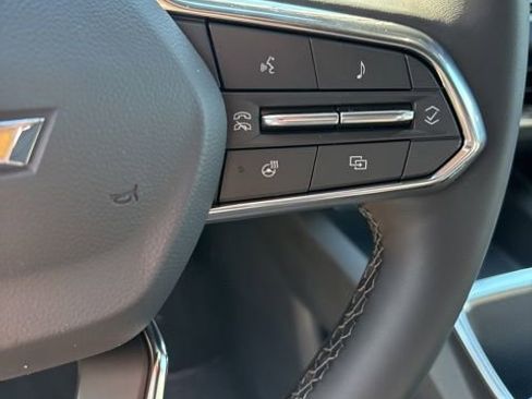 New 2026 Chevrolet Equinox LT w/ Safety and Technology Package AWD/4WD image 23