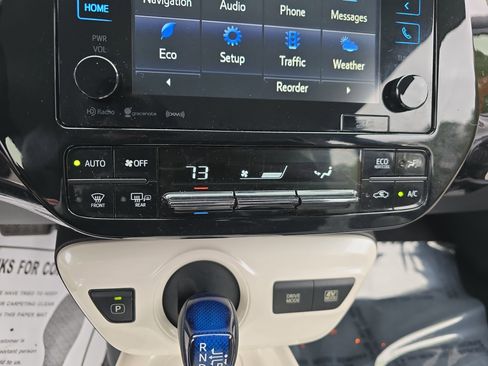 Used 2016 Toyota Prius Three image 23