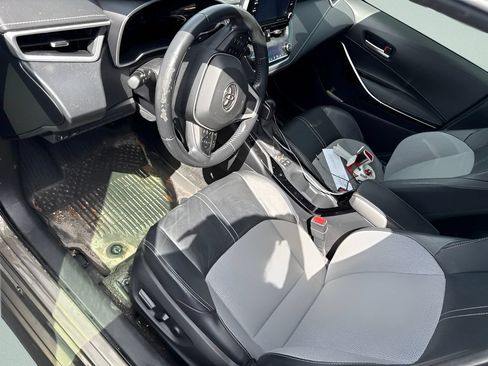 Used 2020 Toyota Corolla XSE FWD image 5