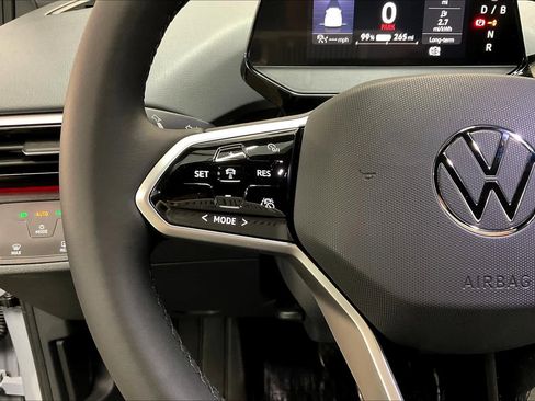 Used 2021 Volkswagen ID.4 Pro image 22