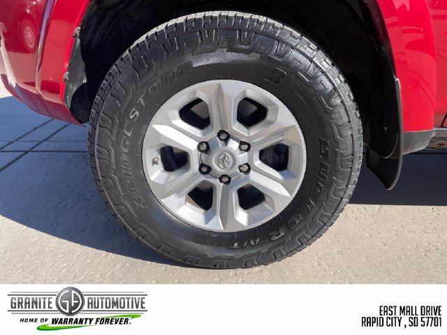 Used 2016 Toyota 4Runner SR5 AWD/4WD image 27