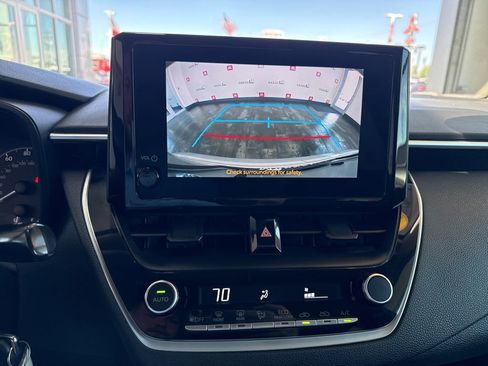 Used 2024 Toyota Corolla LE FWD image 23