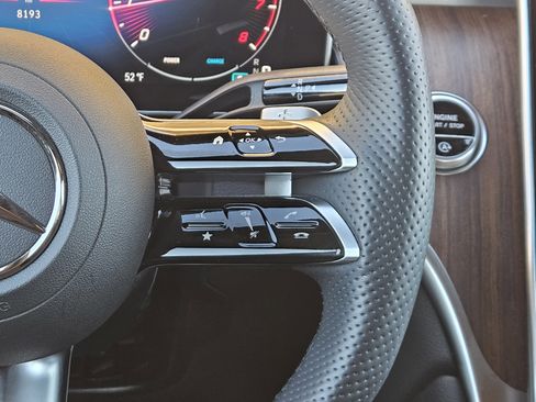 Certified 2025 Mercedes-Benz GLC 300 4MATIC image 29