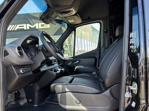 Used 2024 Mercedes-Benz Sprinter 3500 image 14