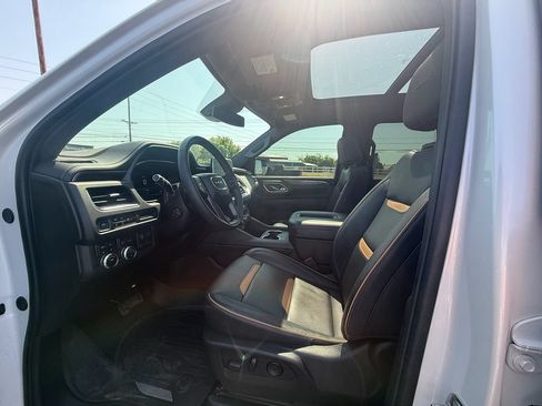 Used 2024 GMC Yukon XL AT4 w/ Max Trailering Package AWD/4WD image 12