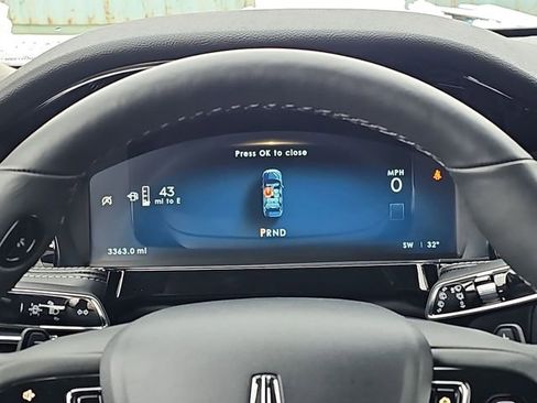 Used 2025 Lincoln Corsair Reserve w/ Jet Appearance Package image 12