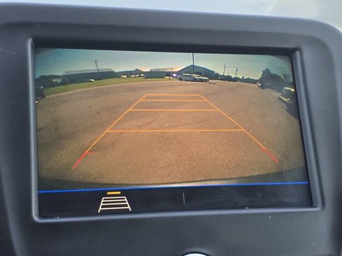 Used 2021 Chevrolet Equinox LT FWD image 18