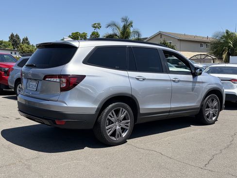 Used 2022 Honda Pilot Sport image 3
