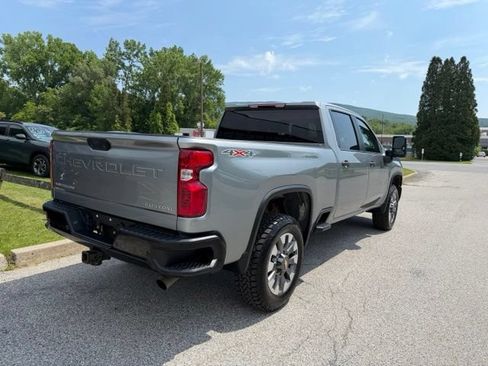 Used 2024 Chevrolet Silverado 2500 Custom w/ Custom Value Package AWD/4WD image 5