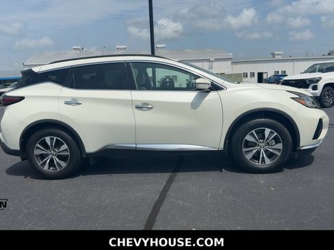 Used 2022 Nissan Murano SV w/ Cargo Package FWD image 2