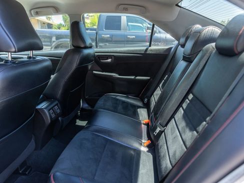 Used 2015 Toyota Camry XSE FWD image 28