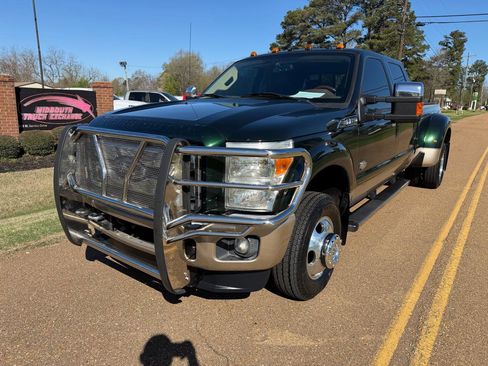 Used 2012 Ford F350 King Ranch w/ King Ranch w/Chrome Pkg AWD/4WD image 8