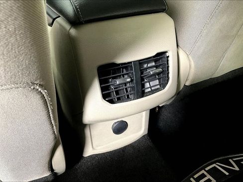 Used 2019 Ford Fusion SE image 35