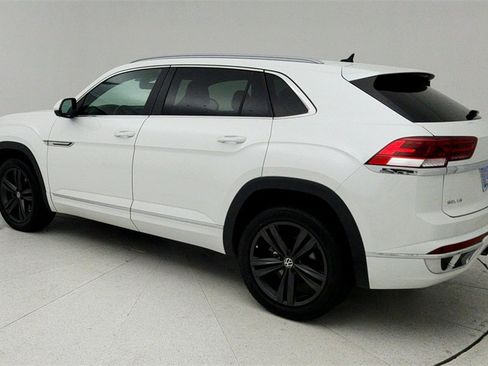 Used 2022 Volkswagen Atlas Cross Sport SEL R-Line image 4