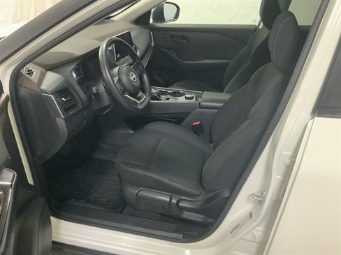Used 2023 Nissan Rogue S AWD/4WD image 14