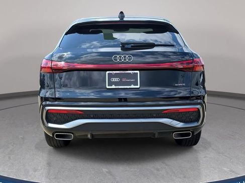 Used 2025 Audi Q5 Premium w/ Convenience Package AWD/4WD image 7
