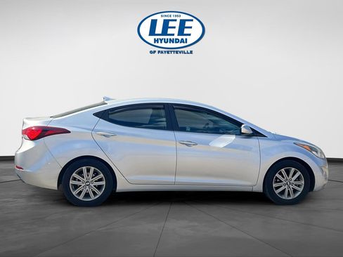 Used 2015 Hyundai Elantra SE w/ Option Group 02 image 6