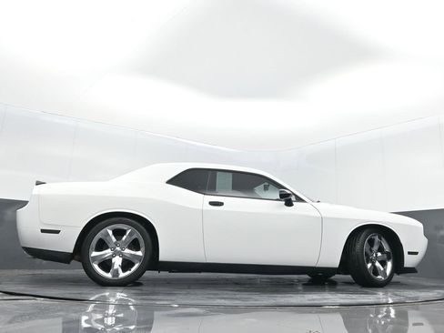Used 2012 Dodge Challenger R/T image 31