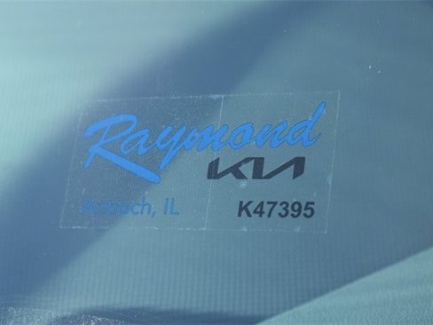 New 2025 Kia Niro EX Touring image 35