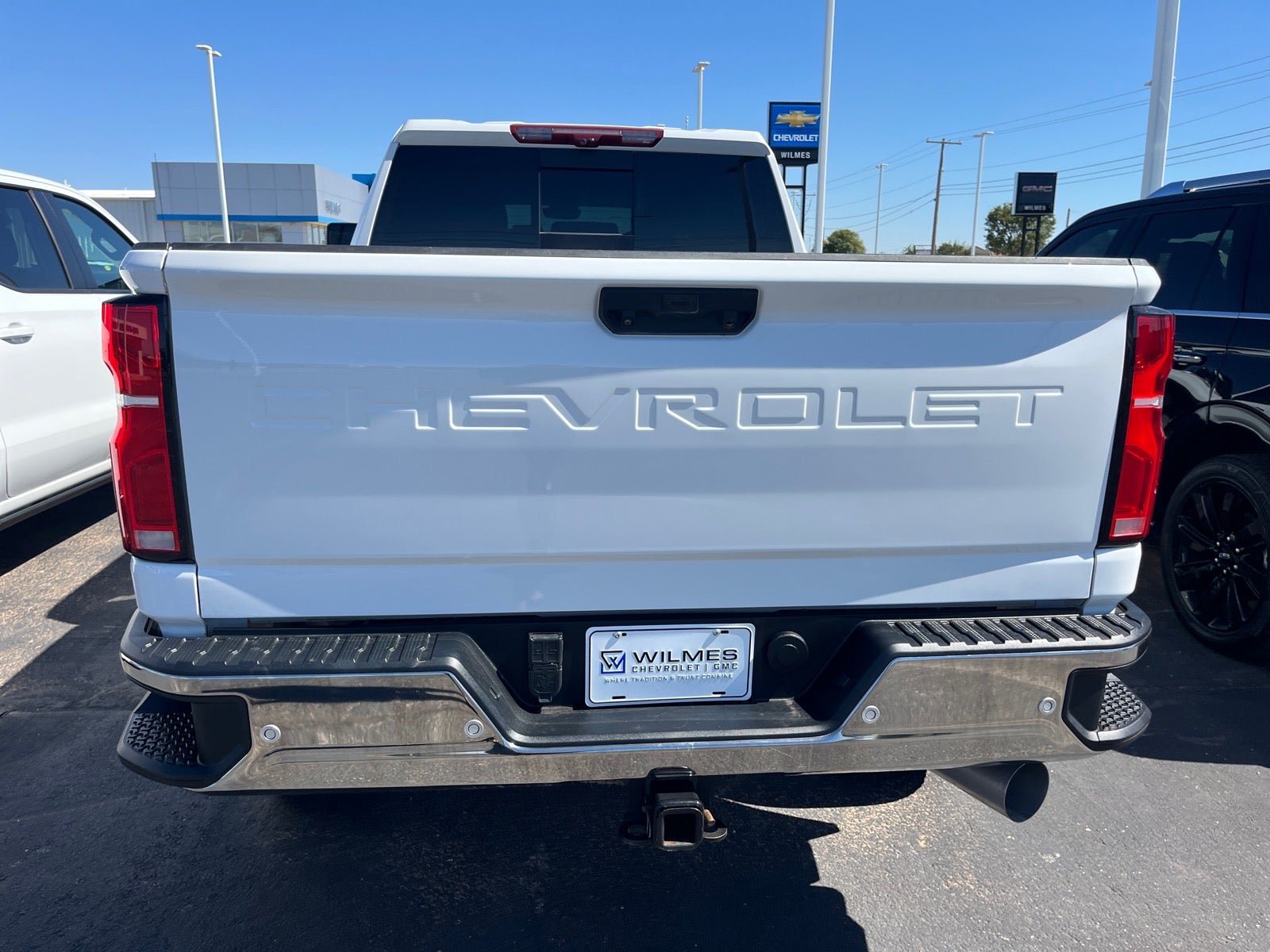 Used 2025 Chevrolet Silverado 2500 LTZ w/ LTZ Plus Package AWD/4WD image 5
