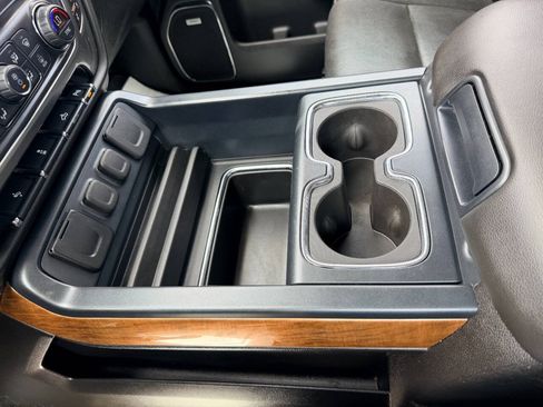 Used 2017 Chevrolet Silverado 1500 LTZ w/ Sport Package AWD/4WD image 43