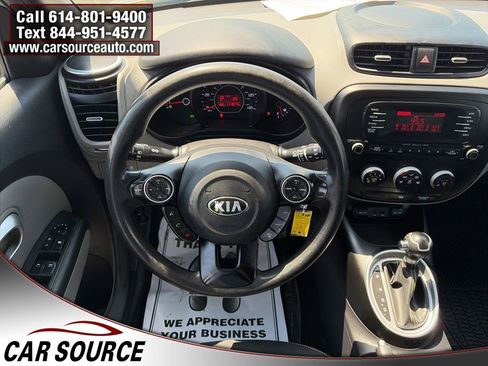 Used 2015 Kia Soul + image 11