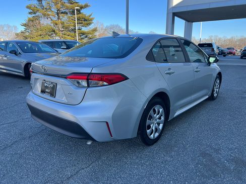 Used 2024 Toyota Corolla LE image 6