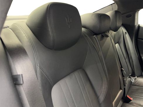 Used 2019 Maserati Ghibli image 40
