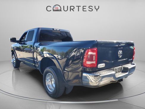 Used 2019 RAM 3500 Limited image 2