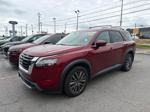 Used 2023 Nissan Pathfinder SL w/ SL Premium Package AWD/4WD image 1