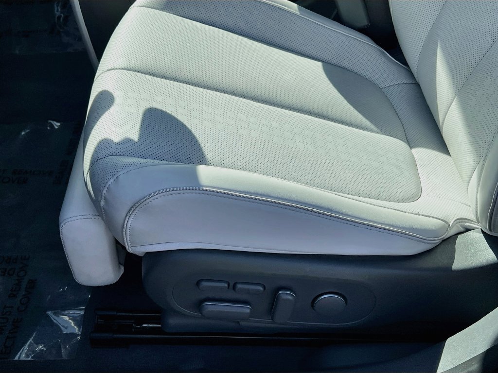 Used 2024 Hyundai Ioniq 5 Limited RWD image 19