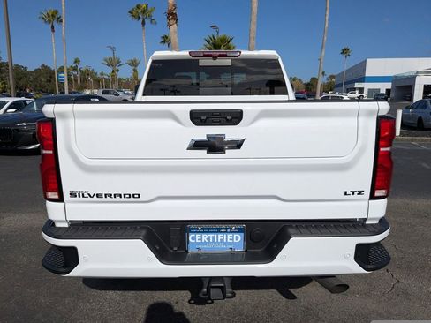 Used 2024 Chevrolet Silverado 2500 LTZ w/ LTZ Plus Package image 5