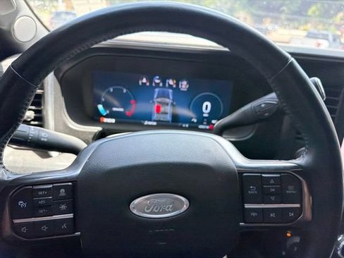 Used 2025 Ford F350 Platinum w/ FX4 Off-Road Package AWD/4WD image 22