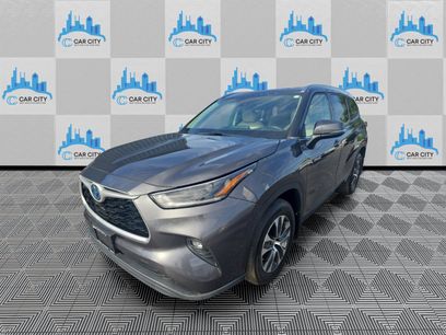 Used 2021 Toyota Highlander XLE