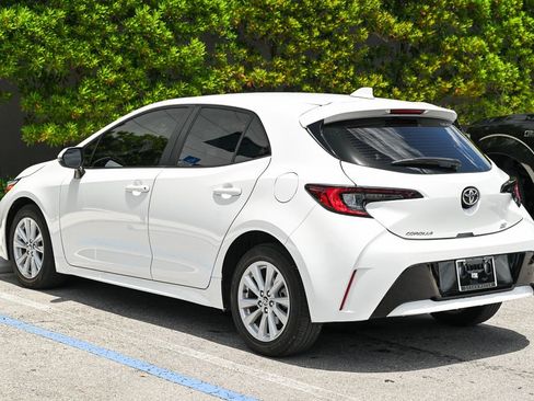 Used 2023 Toyota Corolla SE FWD image 6