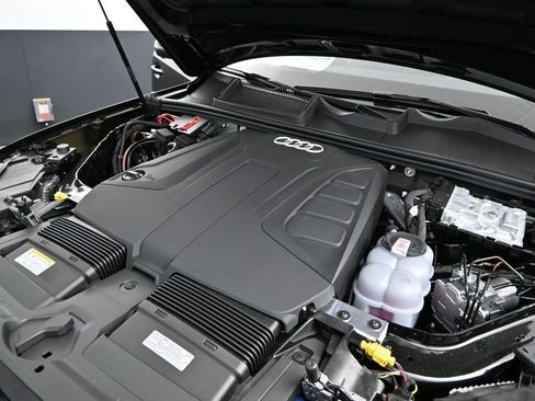 New 2026 Audi Q7 2.0T Premium AWD/4WD image 23