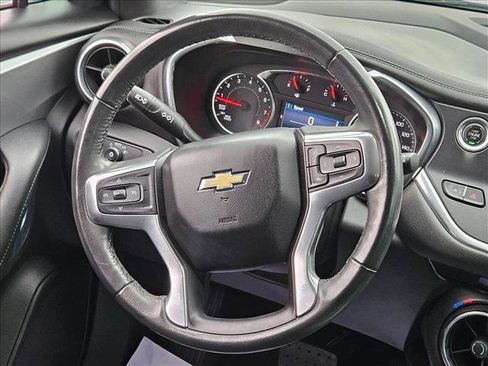 Used 2020 Chevrolet Blazer LT image 11