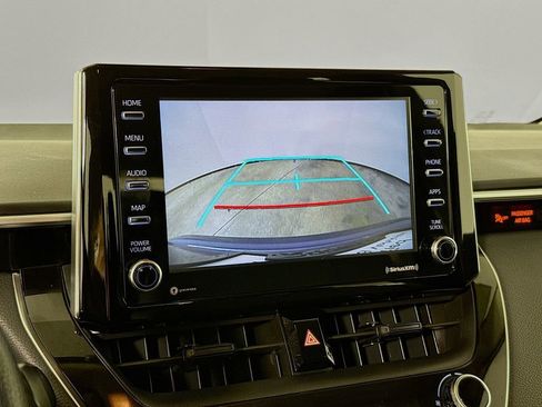 Certified 2021 Toyota Corolla LE FWD image 15