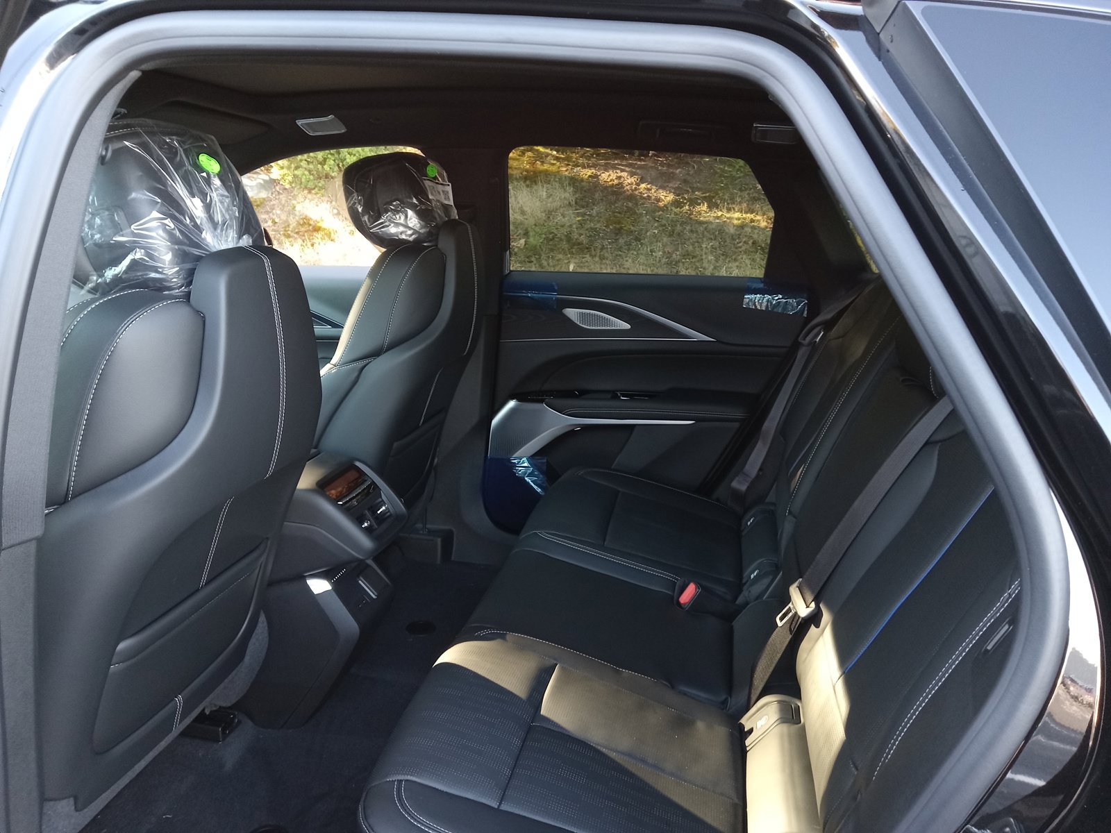 New 2026 Cadillac Lyriq V AWD/4WD image 22