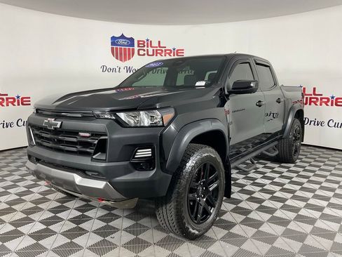 Used 2023 Chevrolet Colorado Trail Boss w/ LPO, Skid Plate Package AWD/4WD image 7