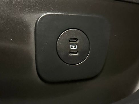 Used 2025 Ford Explorer Active w/ Active Comfort Package image 73