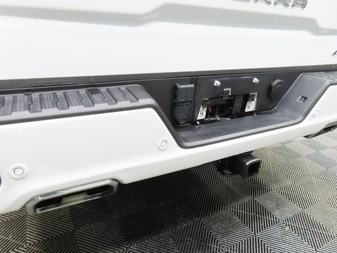 Used 2024 GMC Sierra 1500 AT4 w/ Technology Package image 48