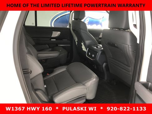 Used 2025 Ford Expedition Max Active AWD/4WD image 8
