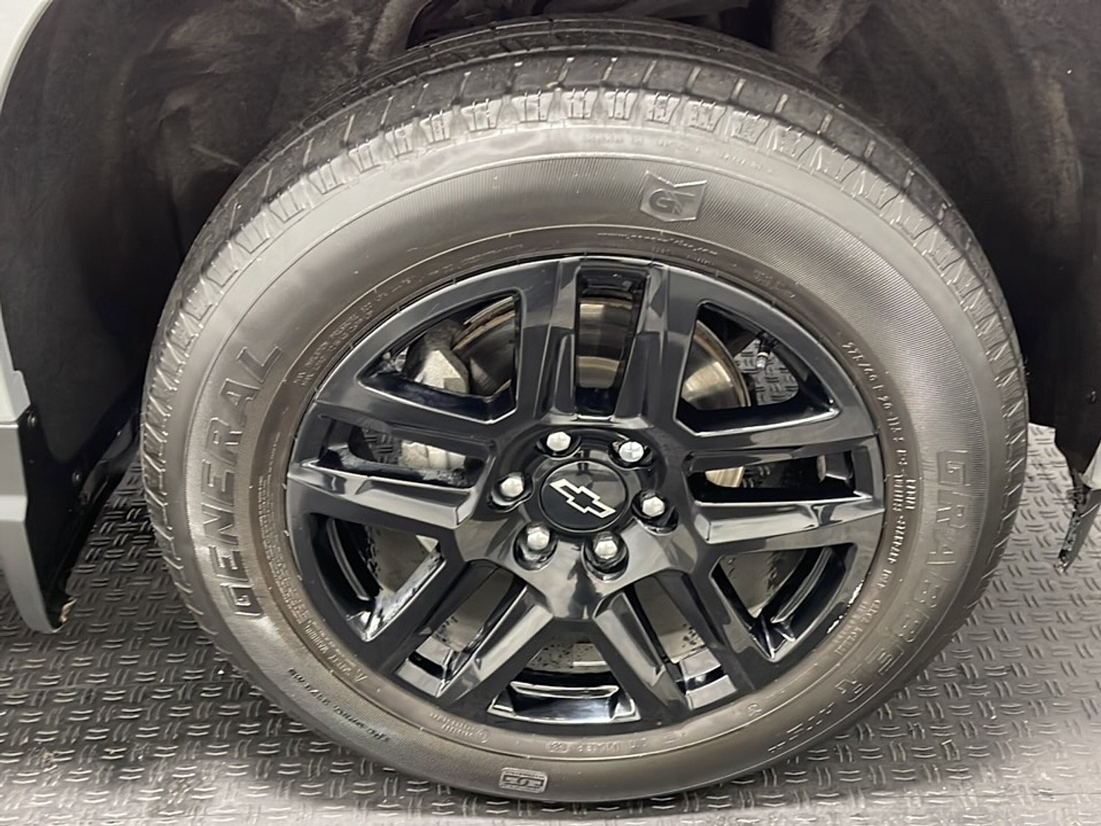 Used 2024 Chevrolet Silverado 1500 RST w/ LPO, Dark Essentials Package AWD/4WD image 23