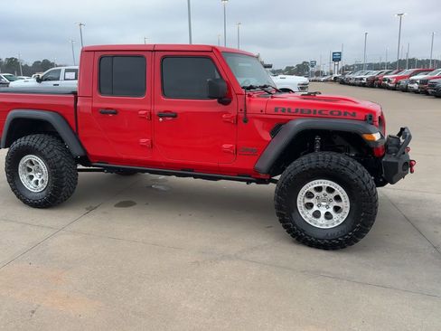 Used 2022 Jeep Gladiator Rubicon w/ Cold Weather Group image 9