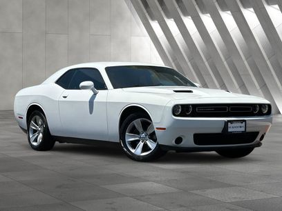 Used 2016 Dodge Challenger SXT