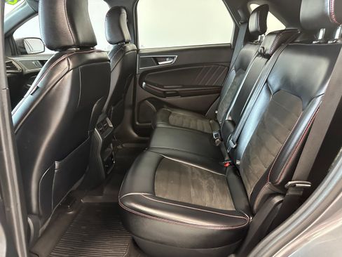 Used 2024 Ford Edge ST-Line AWD/4WD image 12